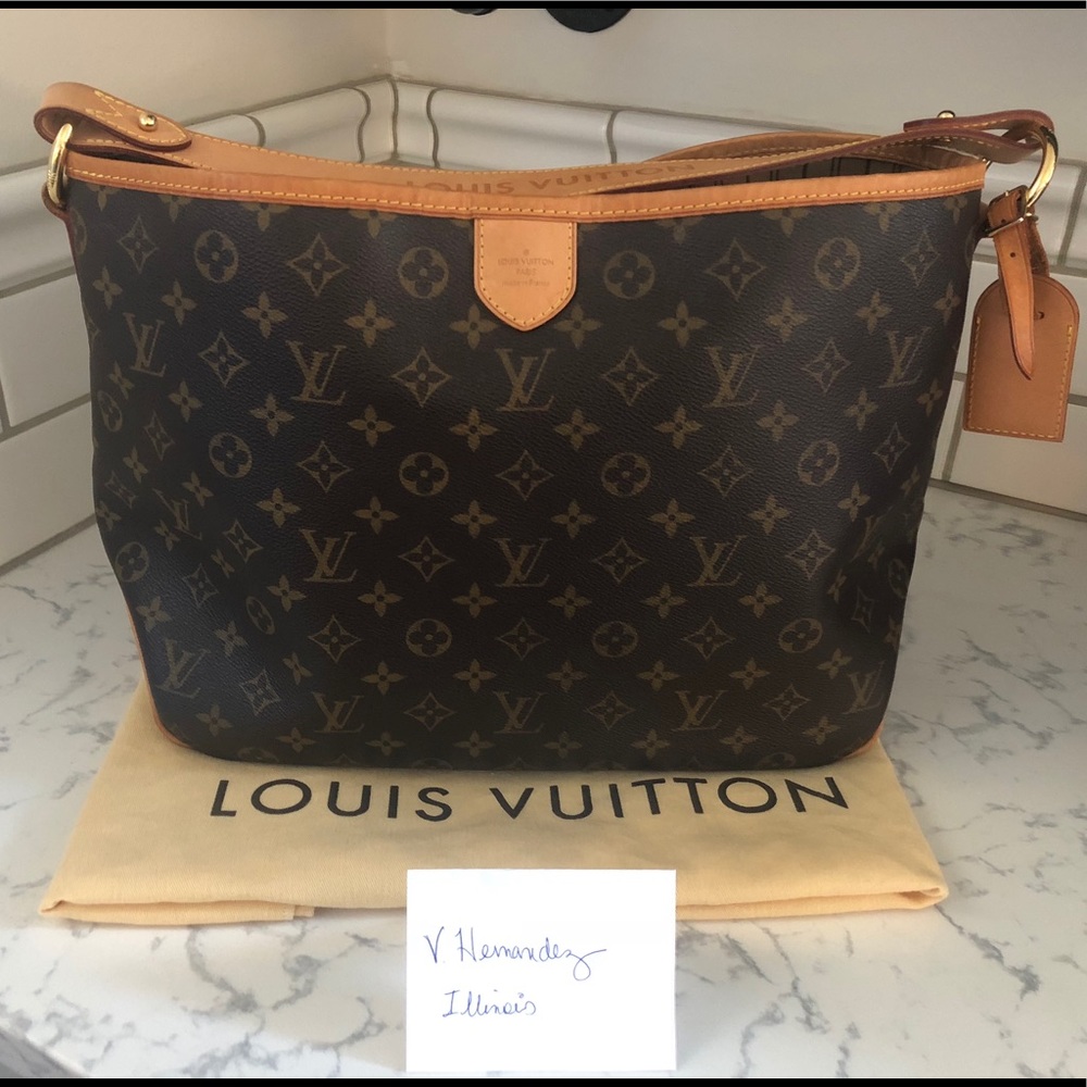 ❌SOLD❌ AUTHENTIC LV DELIGHTFUL PM BEIGE INTERIOR